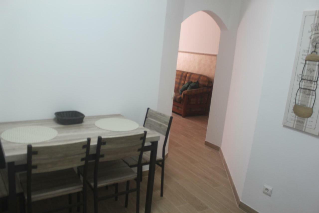 Isaura Henriques Apartment เปนิช ภายนอก รูปภาพ