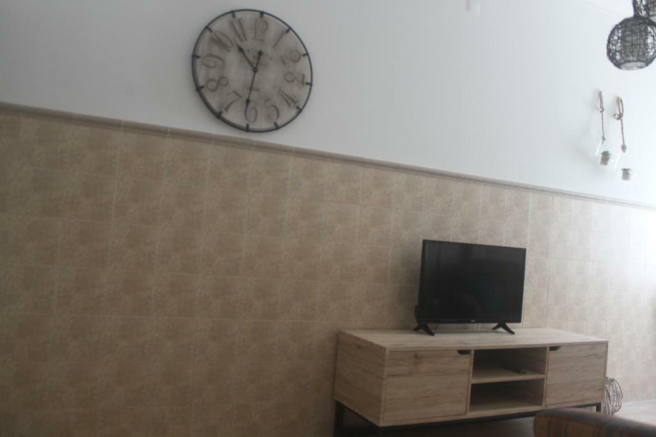 Isaura Henriques Apartment เปนิช ภายนอก รูปภาพ