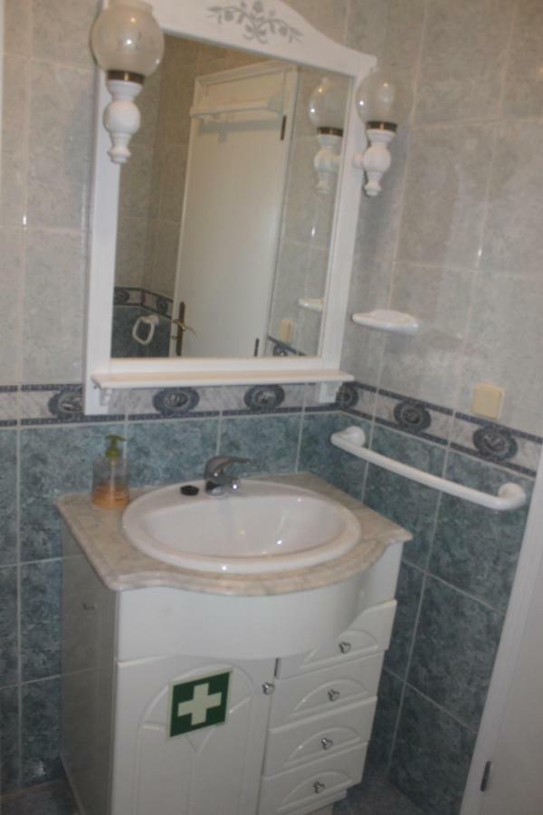 Isaura Henriques Apartment เปนิช ภายนอก รูปภาพ