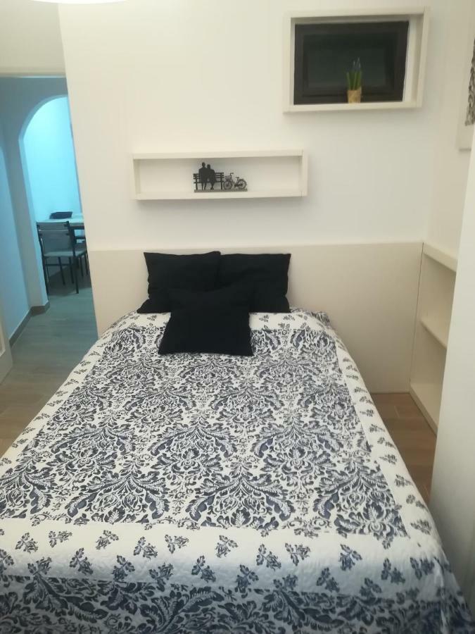 Isaura Henriques Apartment เปนิช ภายนอก รูปภาพ